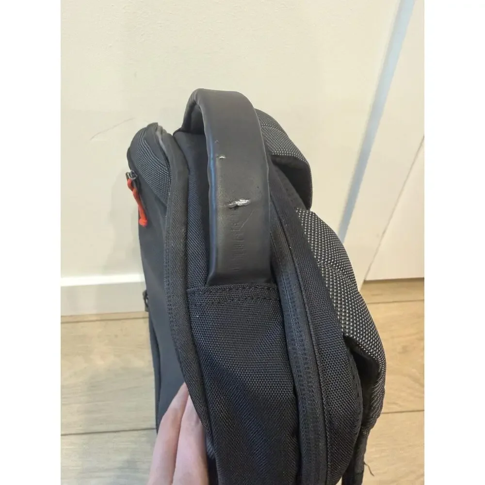 Lenovo 4X40Q26383 ThinkPad Professional Backpack for 15.6